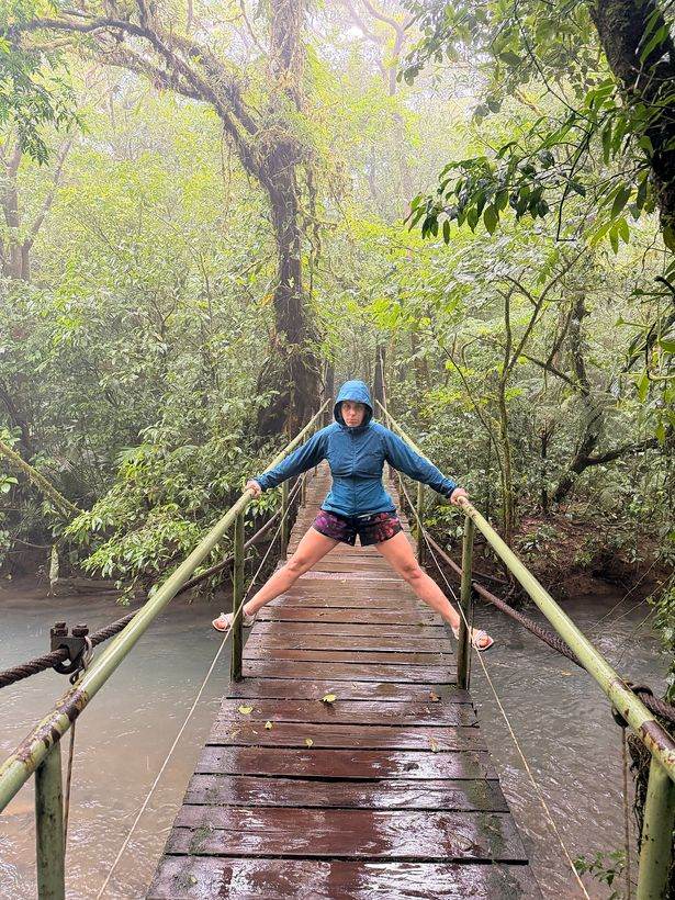 El puente de tablas, empapado
