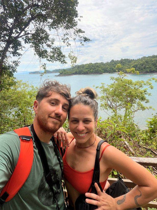 Los dos, en Manuel Antonio