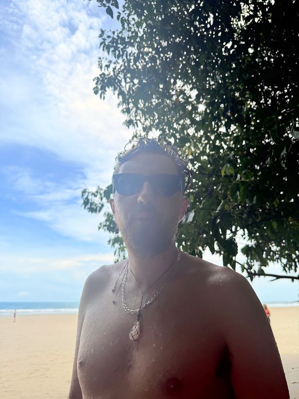 Playa Arco, y la playa entera vacía